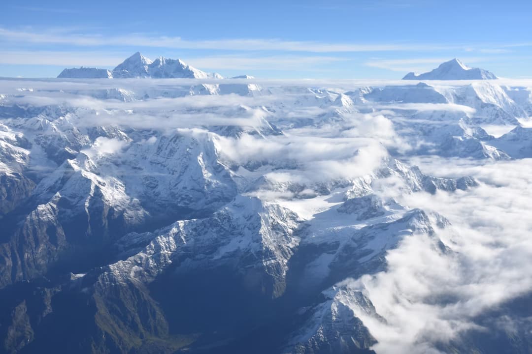 Helicopter rescue in the Himalayas